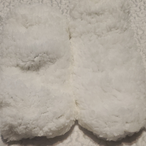 Cozy Black and White Knit Mittens - Picture 7 of 9